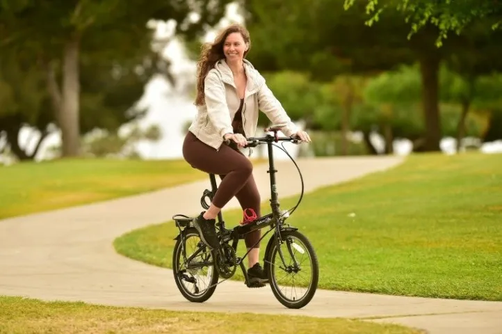 New York Times' Best Folding Bikes: DAHON's Mariner D8 Tops the List