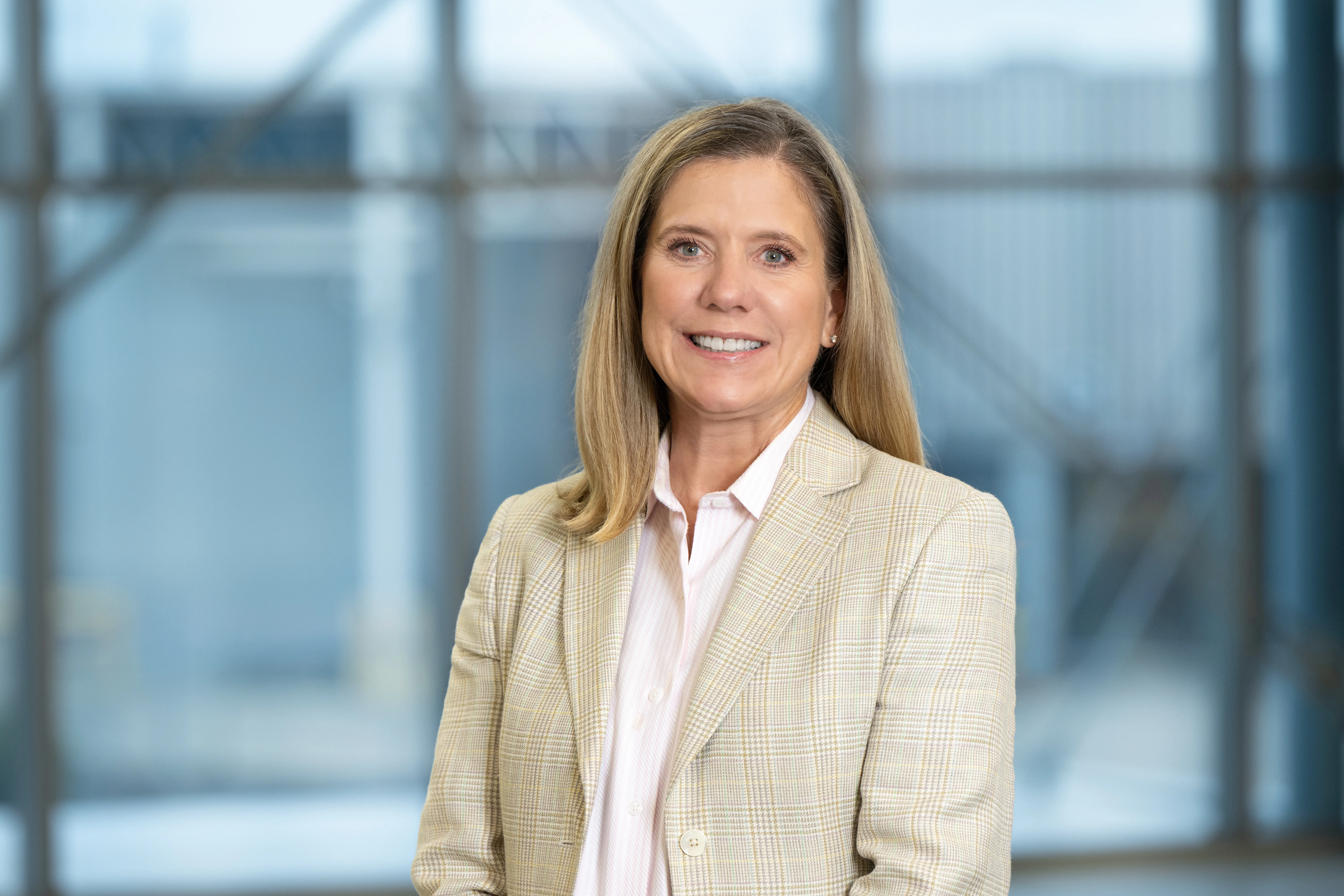 Lincoln Electric Announces Retirement of Michele Kuhrt, Executive Vice President and Chief Transformation Officer